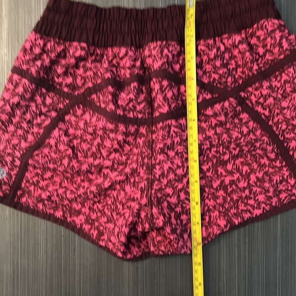 Lululemon shorts - Picture 5 of 5